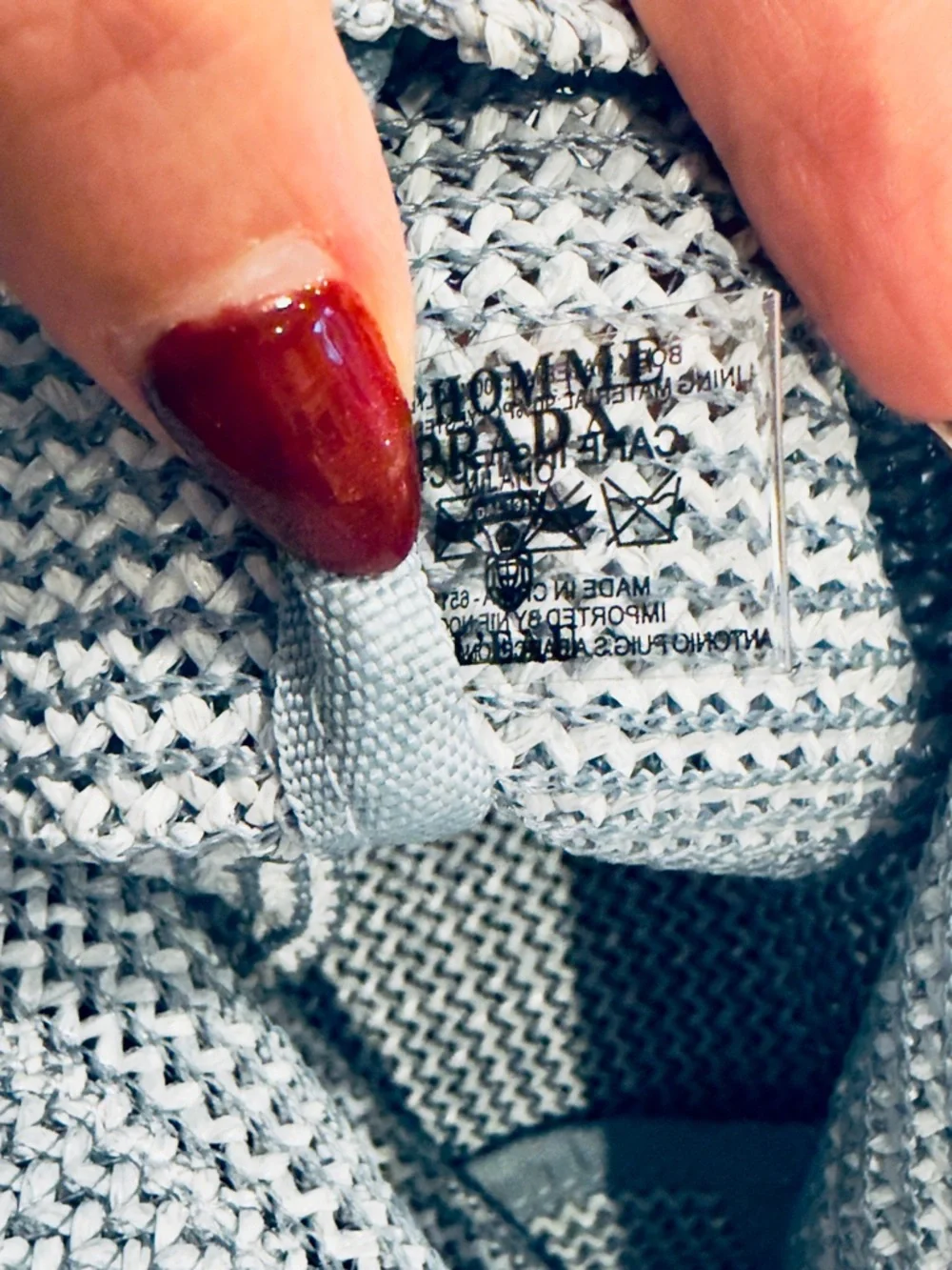 PRADA MAKEUP BAG RAFFIA BLUE (1 LAST STOCK) - Picture 2 of 2